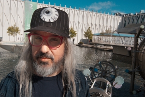 J Mascis